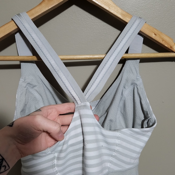 Lululemon Cross My Heart Tank Silver Spoon White Narrow Bold Multi Stripe - Picture 5 of 11